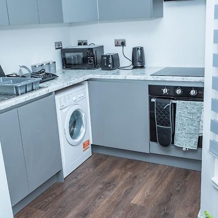 Aylesbury Apartment 1 With Free Parking Экстерьер фото